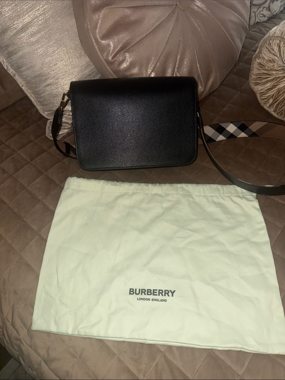 Burberry Black Leather & Classic Check Shoulder Bag - Picture 4 of 6